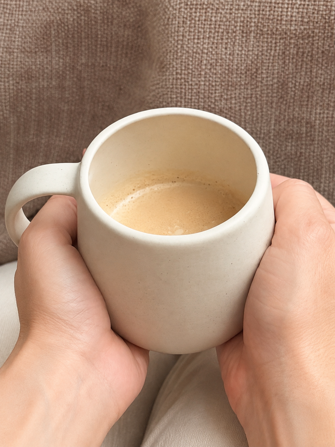 Taza de Cerámica Everyday — Crema