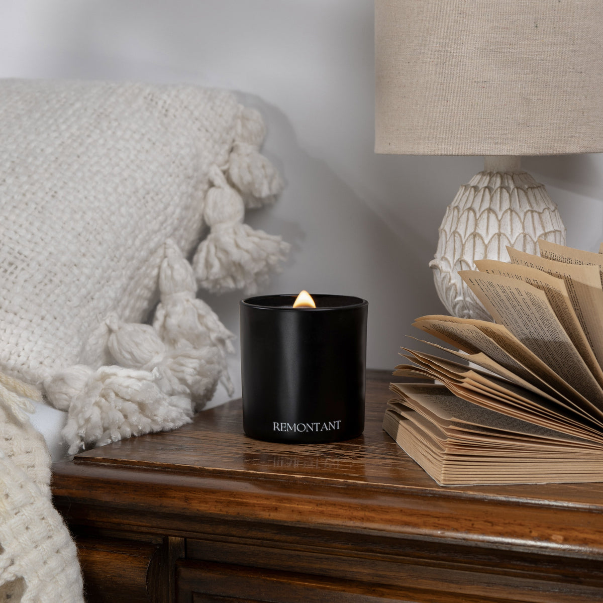 Dark Academia Candle — Cardamom, Leather & Cedar | Wood Wick